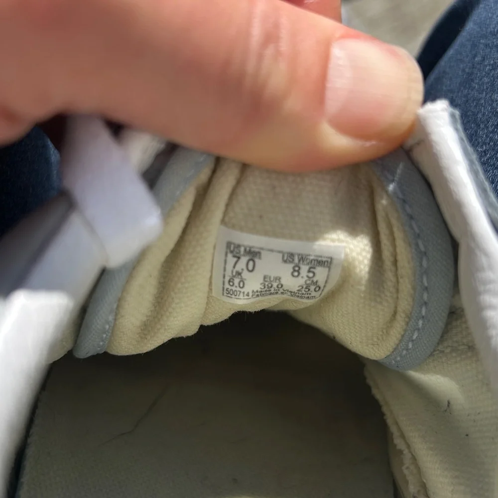 Vans Sneakers - Picture 5 of 7
